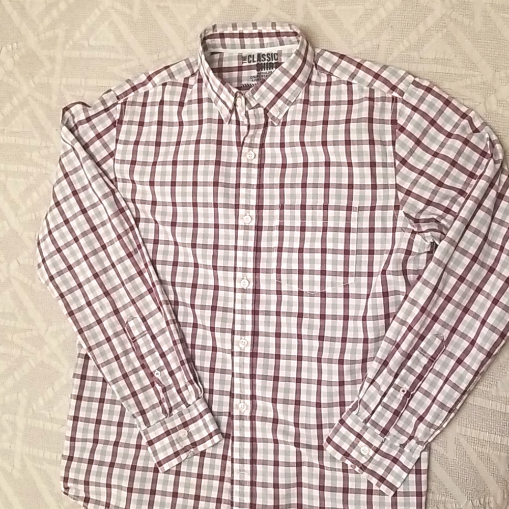 Old Navy shirt plaid size M button down